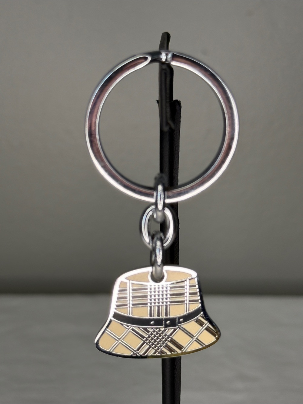 Burberry Check Bucket Hat Motif Silver Tone Key Ring Bag Charm Key Holder